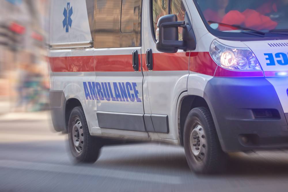 ambulance-01.jpg
